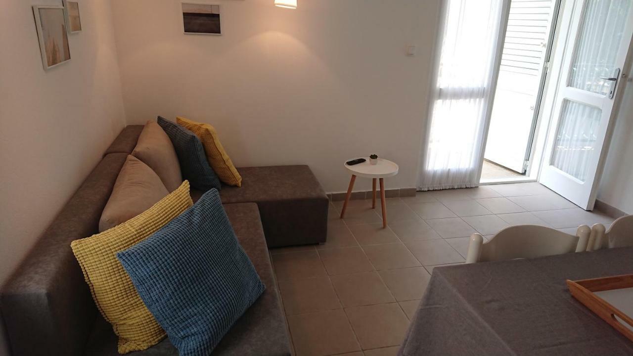 Apartman Kursar Srima Luaran gambar