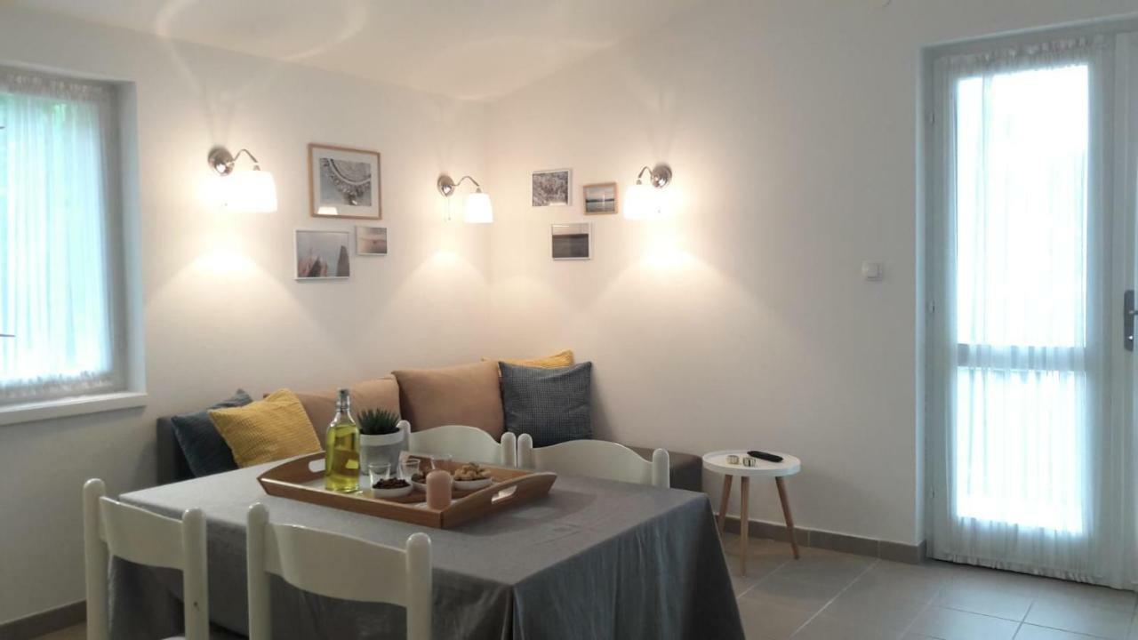 Apartman Kursar Srima Luaran gambar